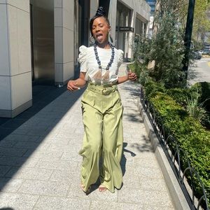 Women’s Small Wide Leg Flowy Pants